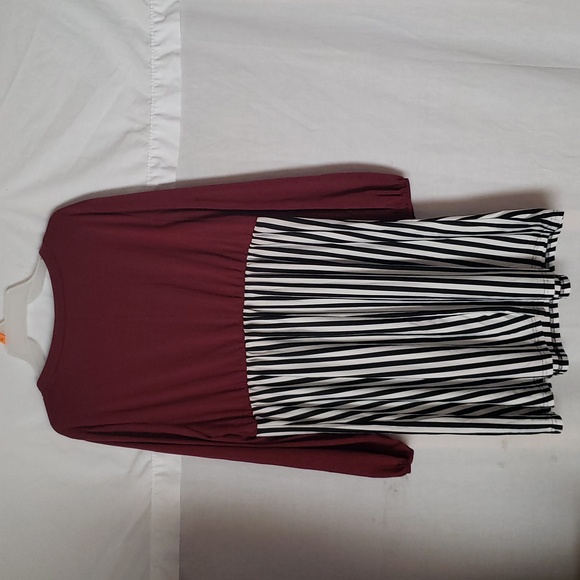 Shein curves 1x dress - Picture 3 of 3